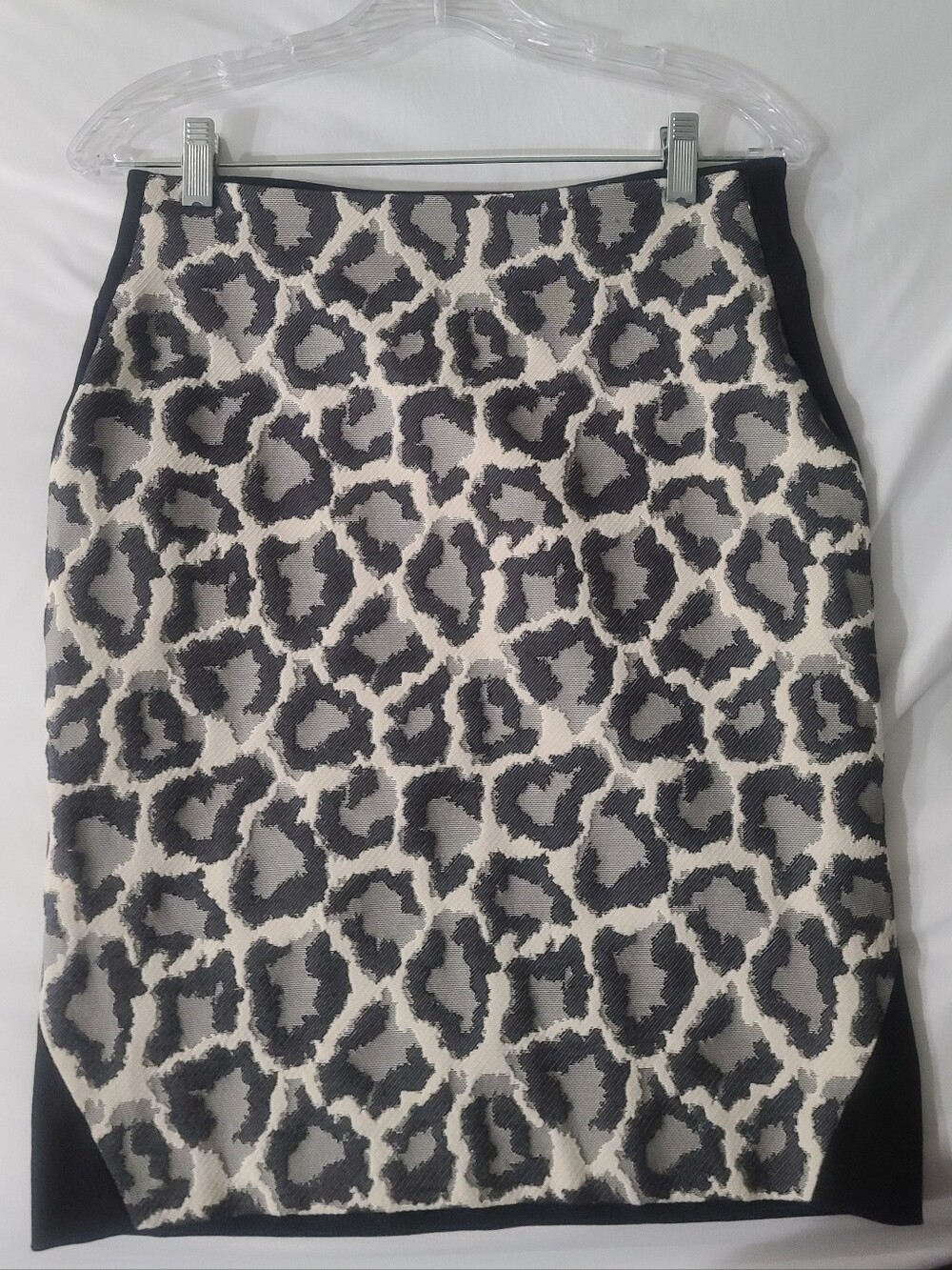 Diane Von Furstenberg Black & Cream Leopard Pencil Skirt